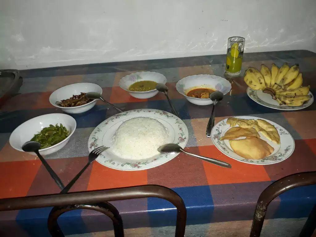 Nisansala Homestay Kandy Deiyannewela Buitenkant foto