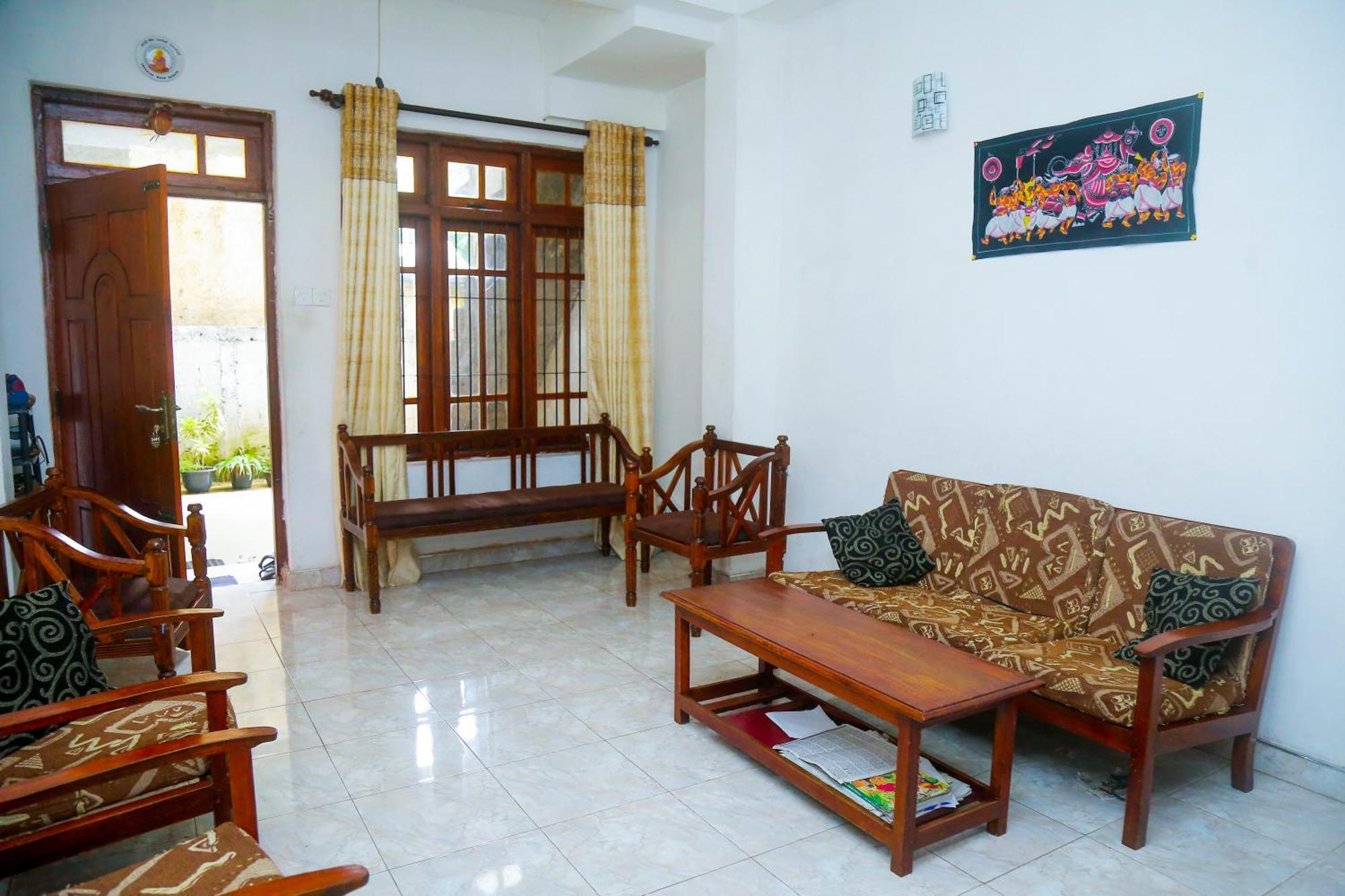 Nisansala Homestay Kandy Deiyannewela Buitenkant foto