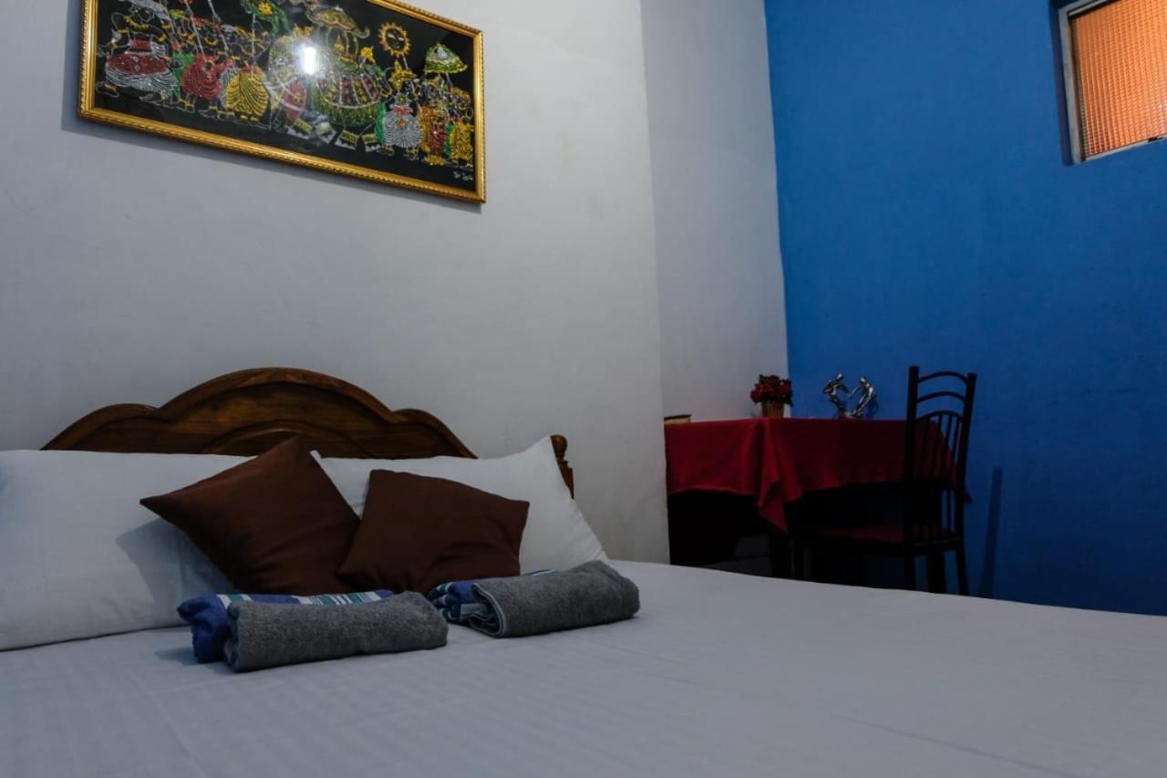 Nisansala Homestay Kandy Deiyannewela Buitenkant foto