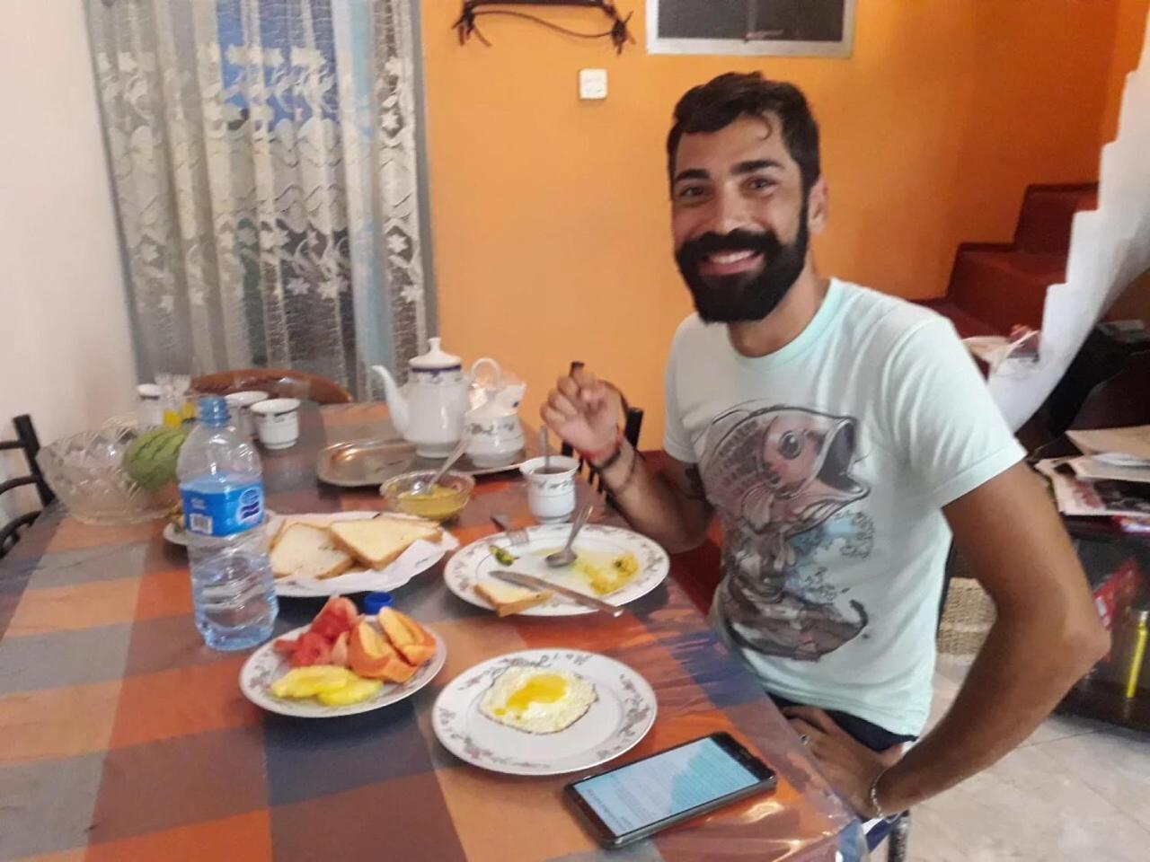 Nisansala Homestay Kandy Deiyannewela Buitenkant foto