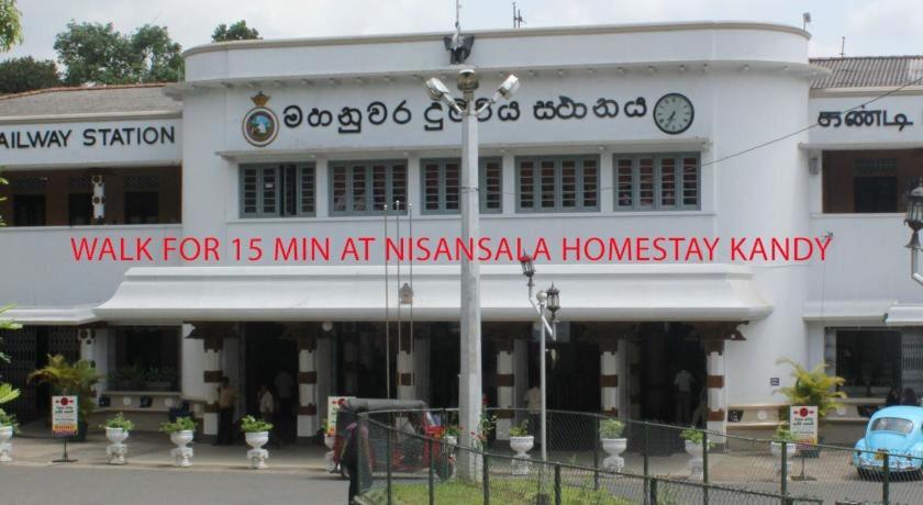 Nisansala Homestay Kandy Deiyannewela Buitenkant foto