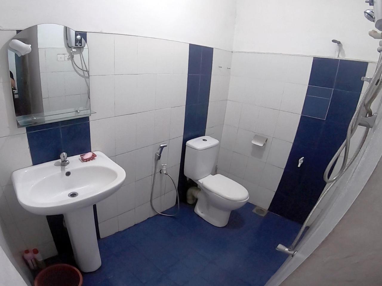 Nisansala Homestay Kandy Deiyannewela Buitenkant foto